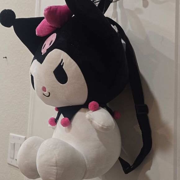 Kuromi 3D Plush Backpack - Picture 6 of 8